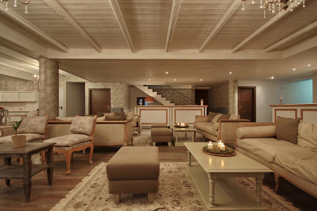 Thisoa Hotel Karkalou Екстер'єр фото